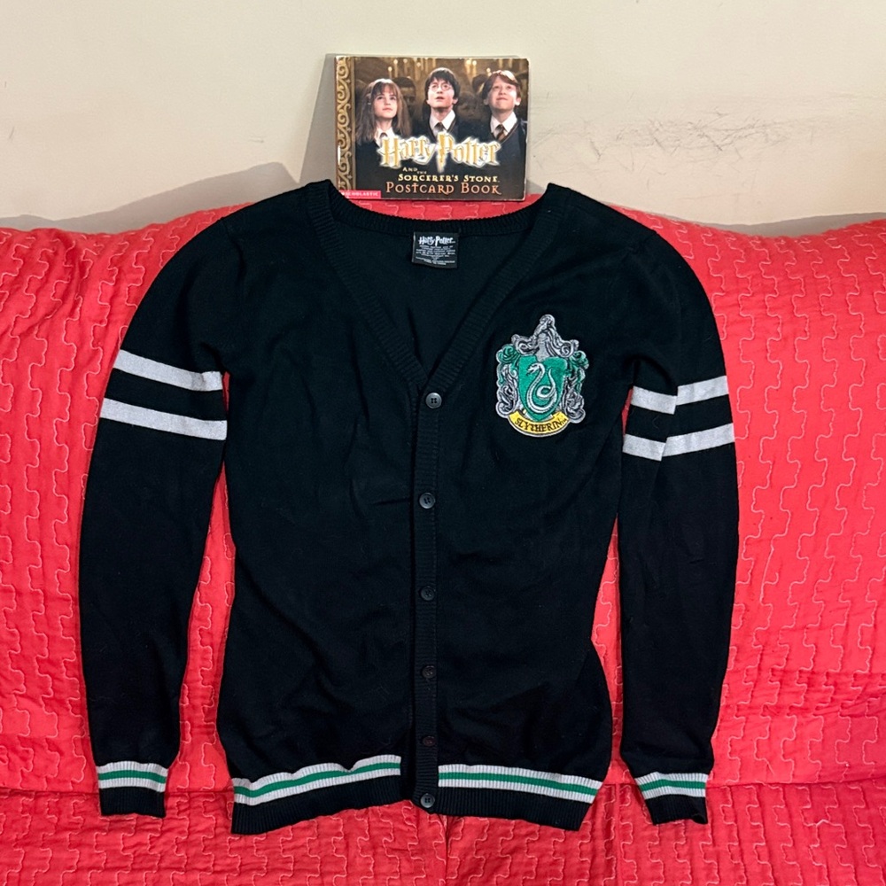 Harry Potter Black and Green Slytherin Cardigan + Harry Potter postcard book